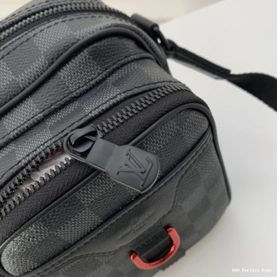 Aaa replica ru UTILITY BAG MESSENGER LOUIS VUITTON 0708